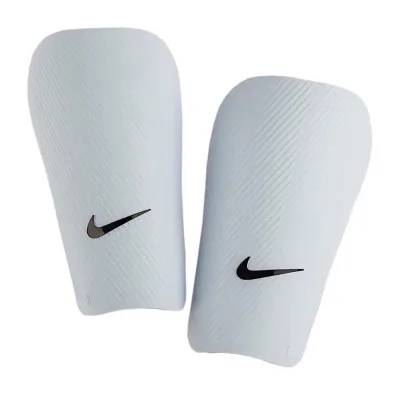 Футбольні щитки Nike NK J GUARD-CE SP2162-100 білий, чорний Діт M (883418812201)