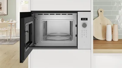 Мікрохвильова піч Bosch BFL 524 MW2 (BFL524MW2)