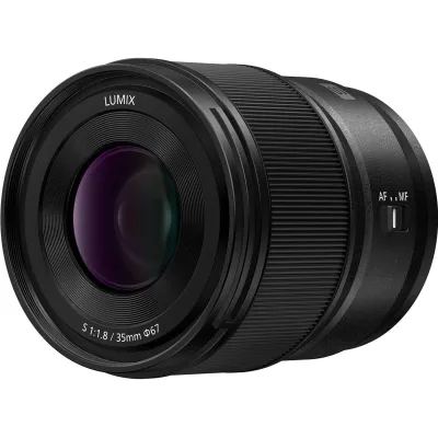 Об'єктив Panasonic Lumix S 35 мм F1.8 (S-S35E)