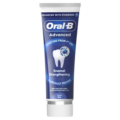 Зубна паста Oral-B Advanced Зміцнення емалі Чиста м'ята 75 мл (8006530090797)